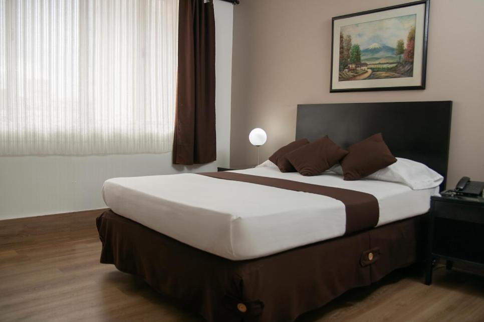 Hotel Americana Cali Extérieur photo